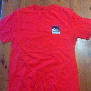 Quiksilver red t shirt medium